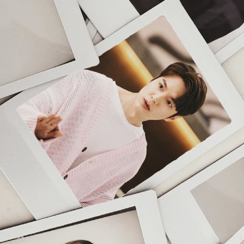 30/50PC idole coréenne Lee Min - Korean Lifestyle Magazine avis et prix